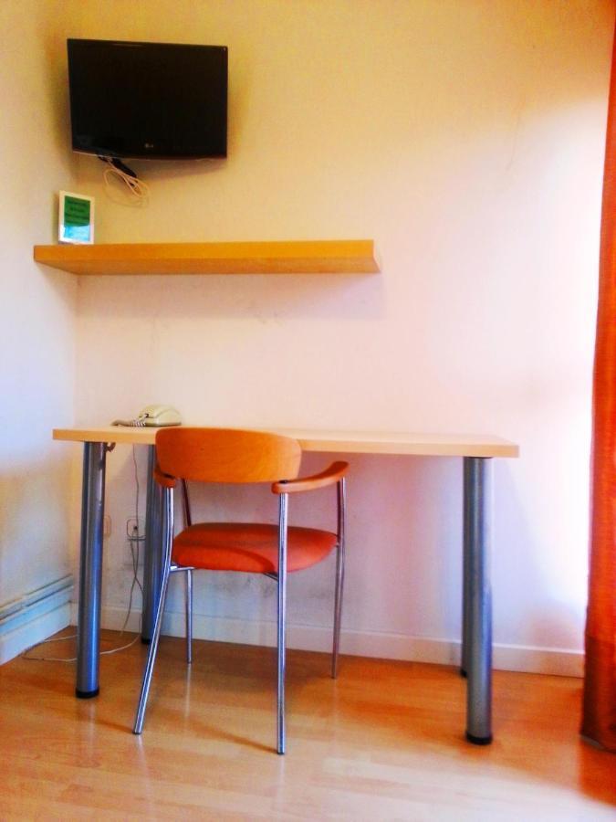 Residencia Universitaria Tagaste Barcelona Bilik gambar