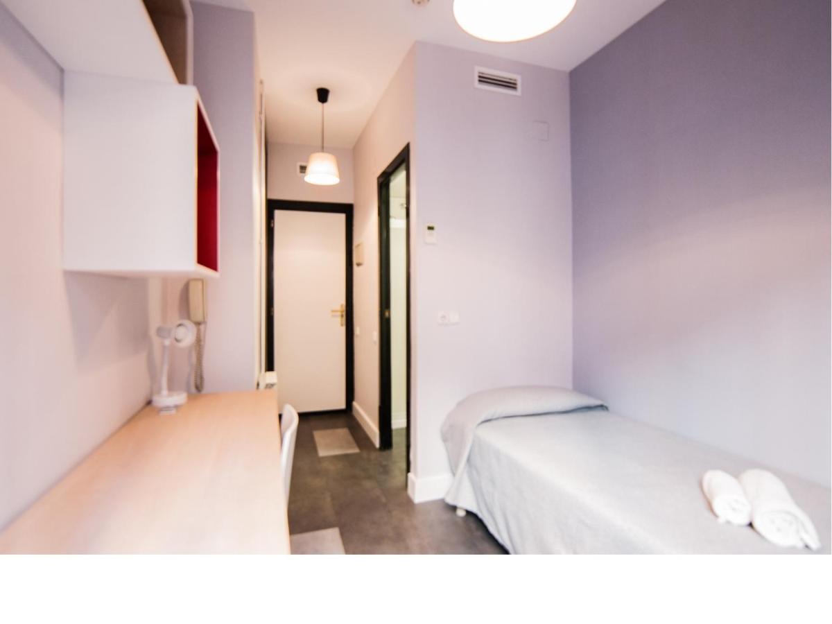 Residencia Universitaria Tagaste Barcelona Bilik gambar