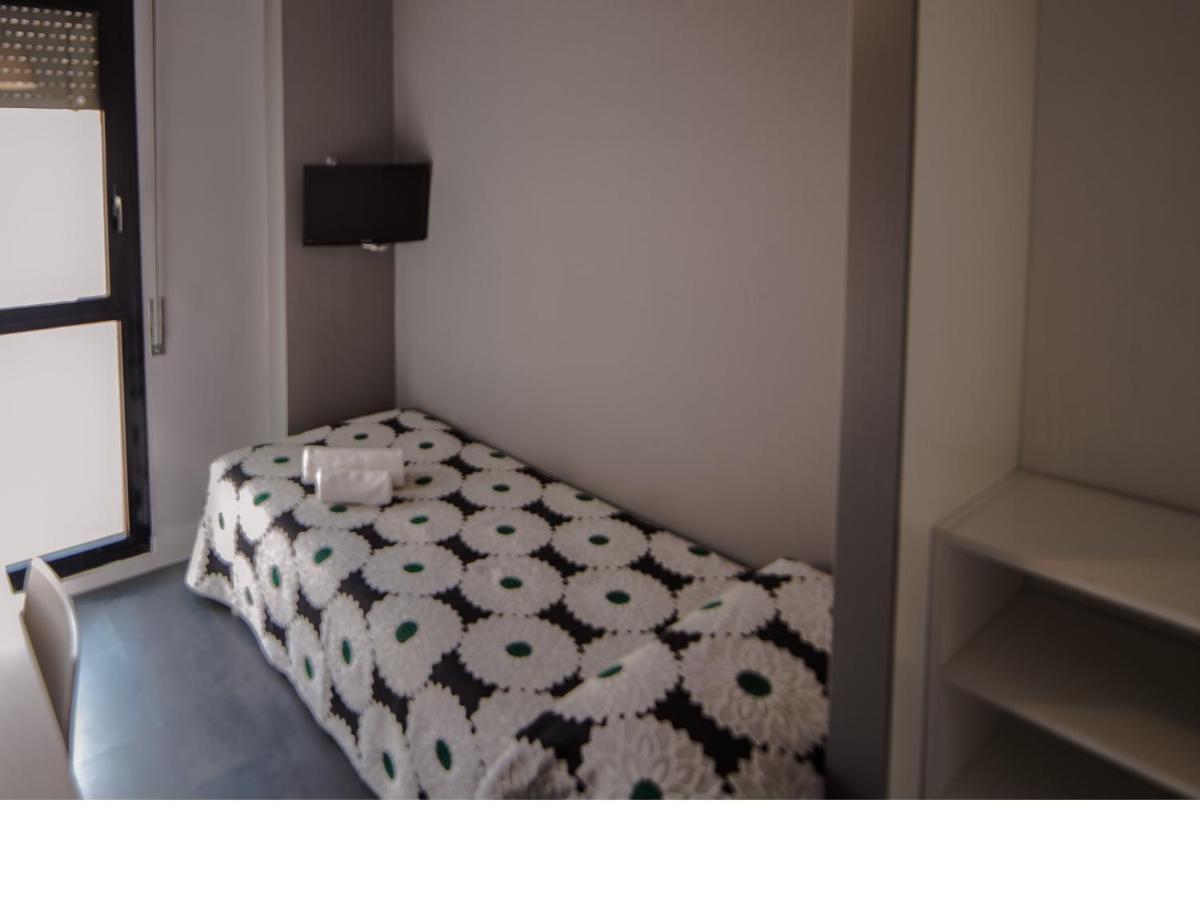 Residencia Universitaria Tagaste Barcelona Bilik gambar